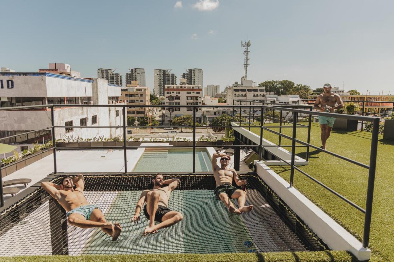 Caleta Hostel Rooftop & Pool 坎昆 外观 照片