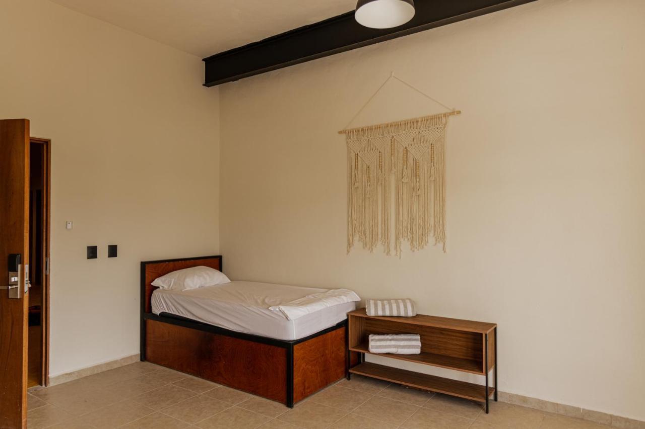 Caleta Hostel Rooftop & Pool 坎昆 外观 照片