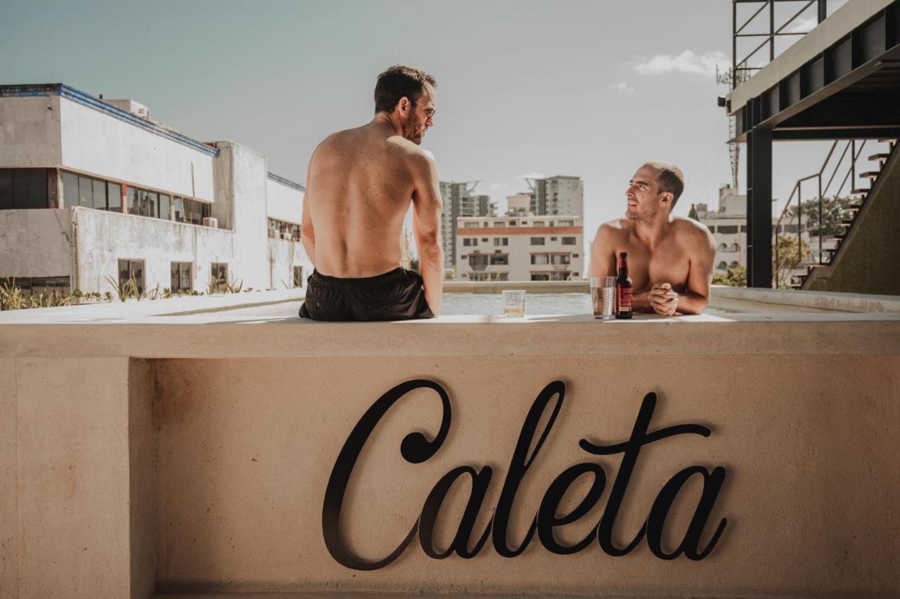 Caleta Hostel Rooftop & Pool 坎昆 外观 照片