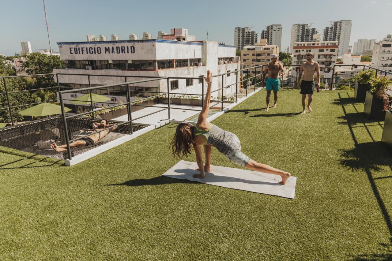 Caleta Hostel Rooftop & Pool 坎昆 外观 照片